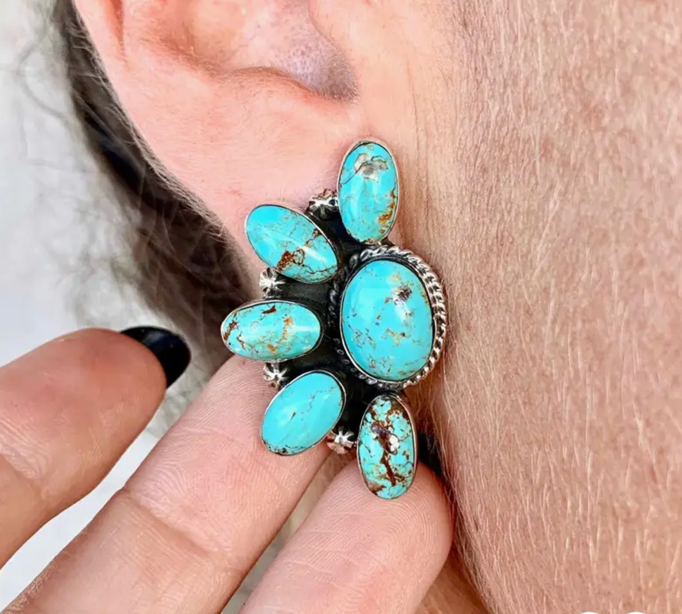 Oval Drop Premium Earring